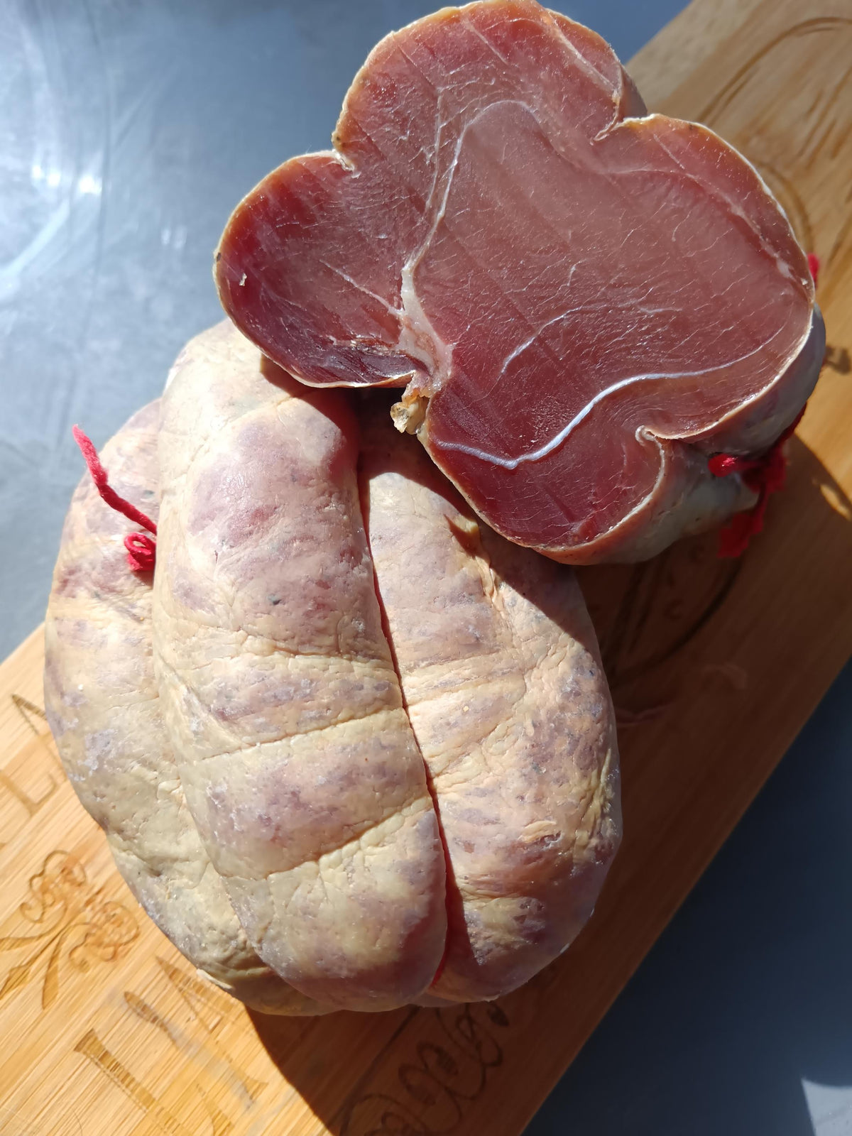 La Dent de Chat : Le Diamant Brut du Jambon Sec