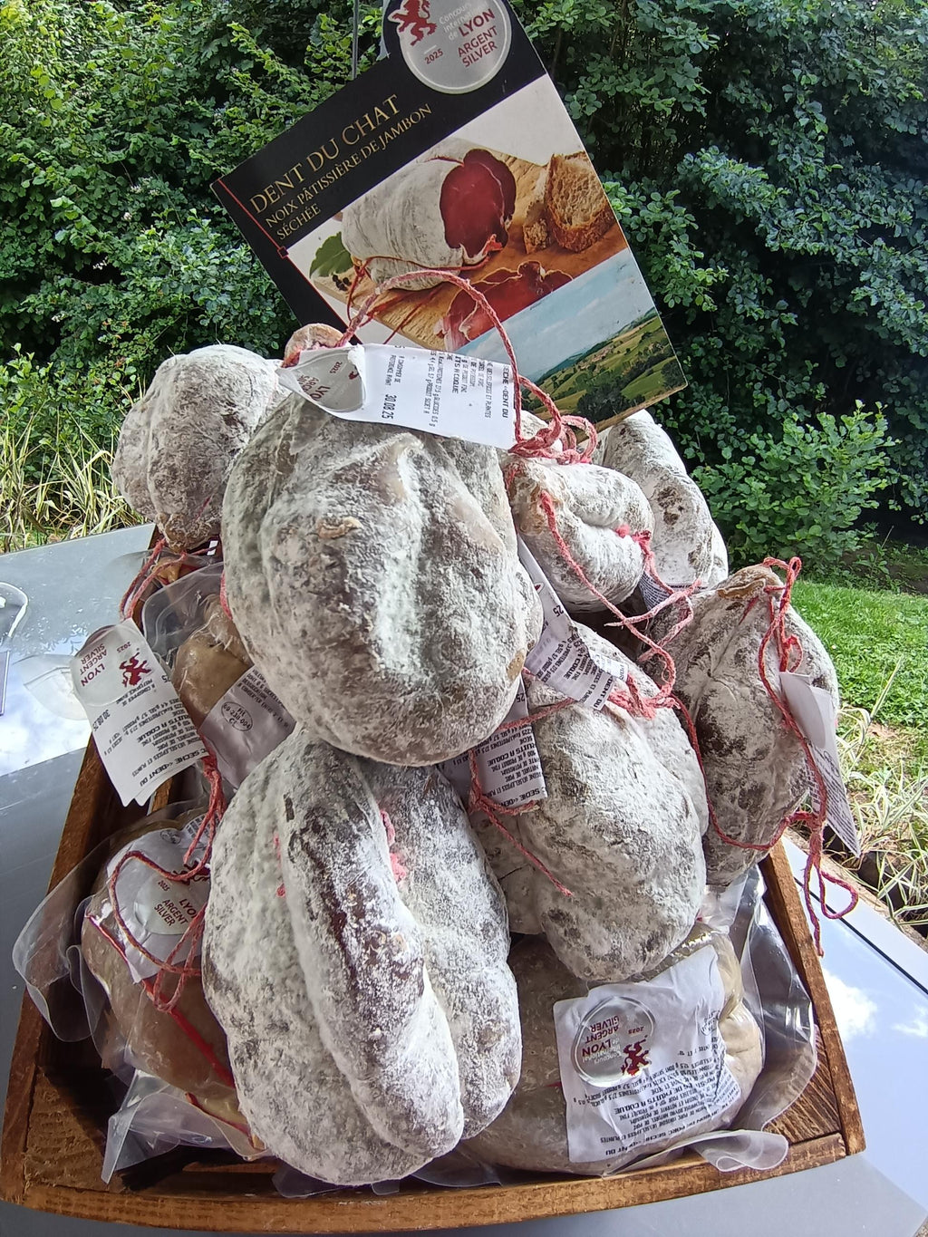 La Dent de Chat : Le Diamant Brut du Jambon Sec