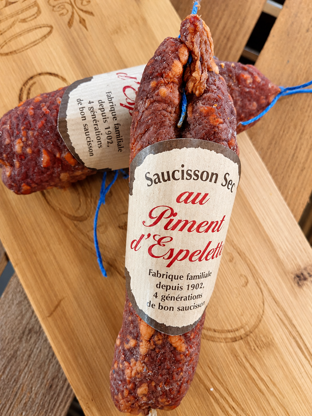 🌶️ Saucisson sec au piment d’Espelette 🇫🇷 – Du caractère et des saveurs !